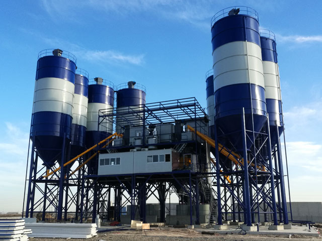 HZS240商品混(hùn)凝土攪拌站