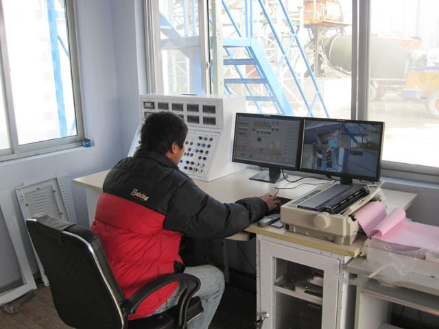 混凝土攪(jiao)拌站水泥倉(cang)和控制系統(tǒng)的維護和保(bao)養